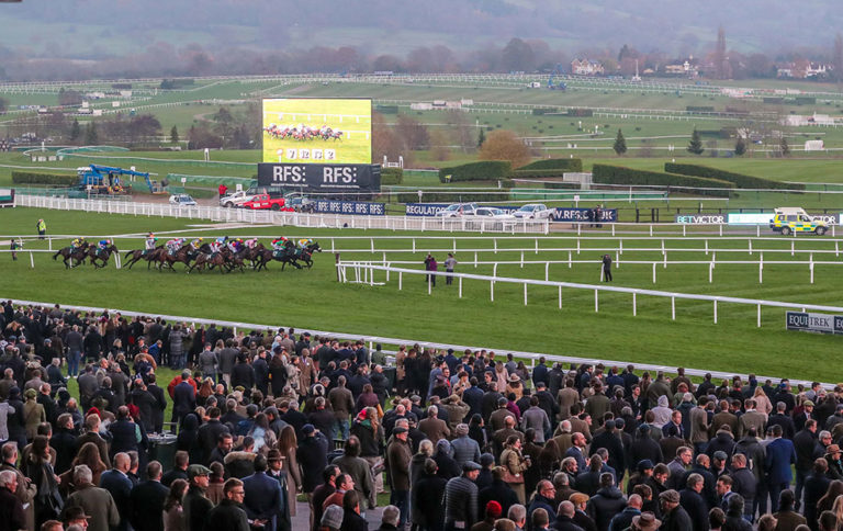 Cheltenham crowd 2018