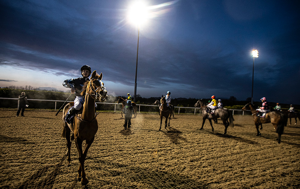 Dundalk-all-weather-racing