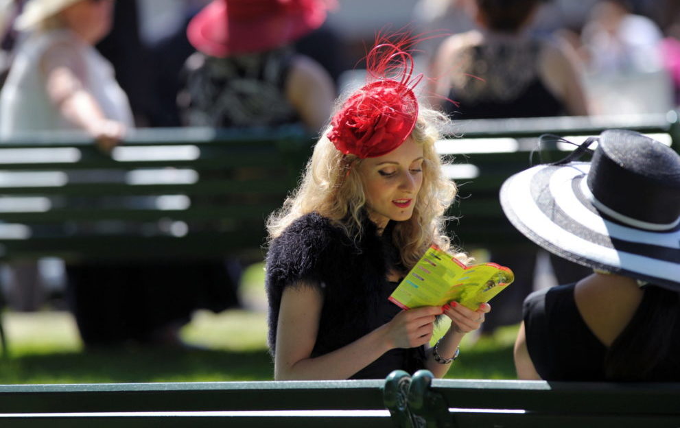 ladies day horse racing