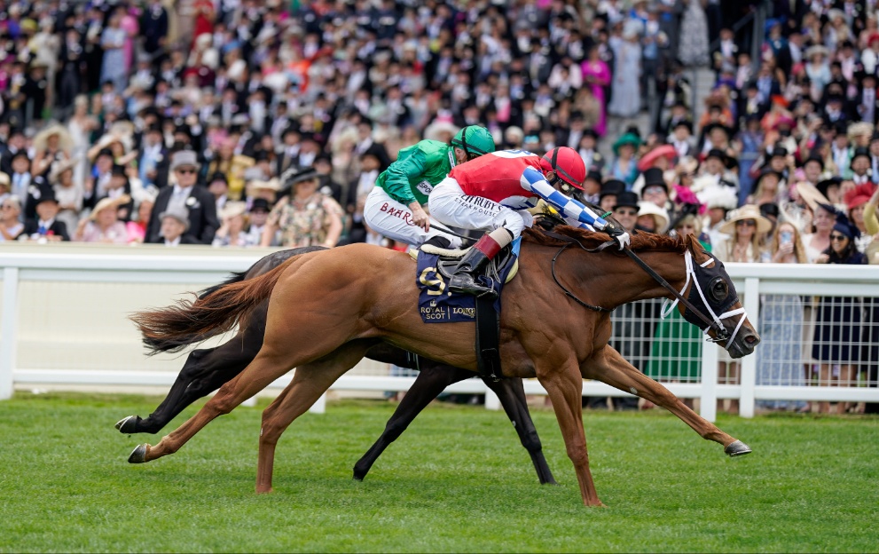 Crimson Advocate wins the Queen Mary Stakes