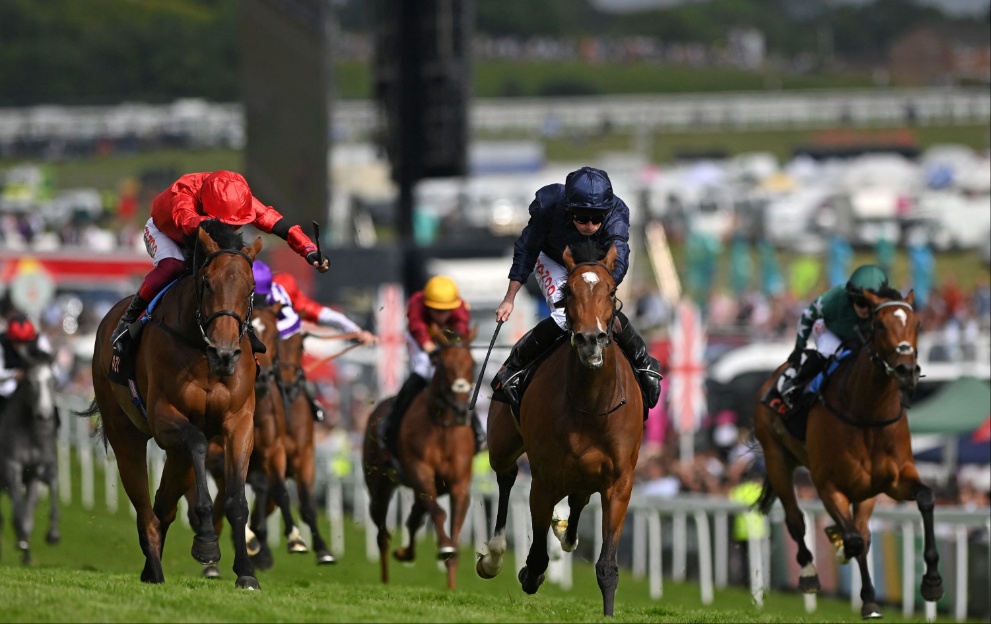 Tuesday and Emily Upjohn in the Oaks at Epsom