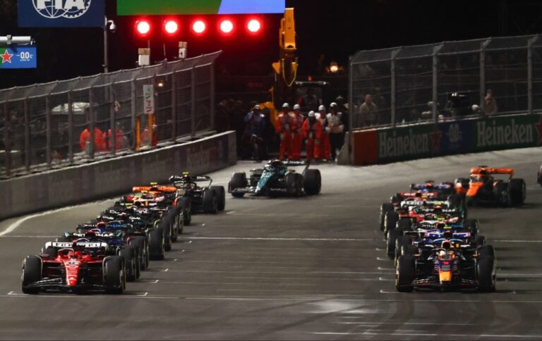 Cars line up on the F1 grid in Las Vegas