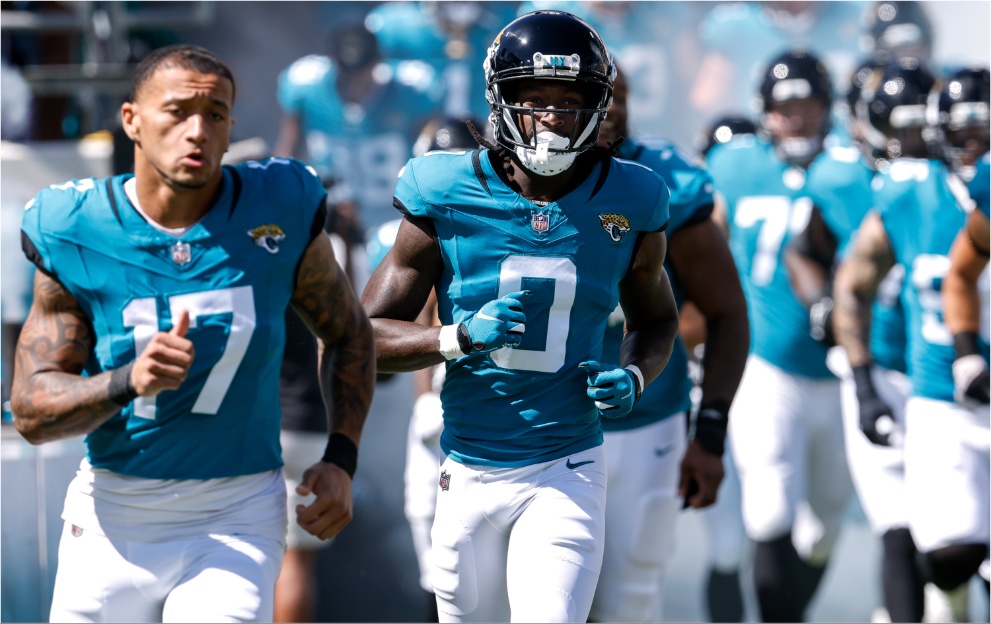 Evan Engram #17 and Wide Receiver Calvin Ridley #0 of the Jacksonville Jaguars