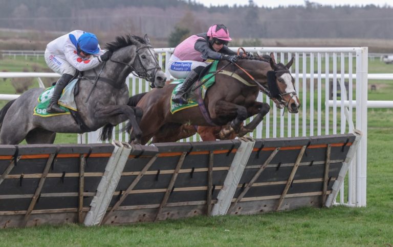 Benson wins the Morebattle Hurdle at Kelso in 2023
