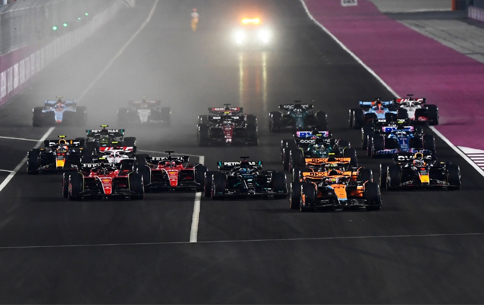 Formula 1 cars at the start of the Qatar Grand Prix