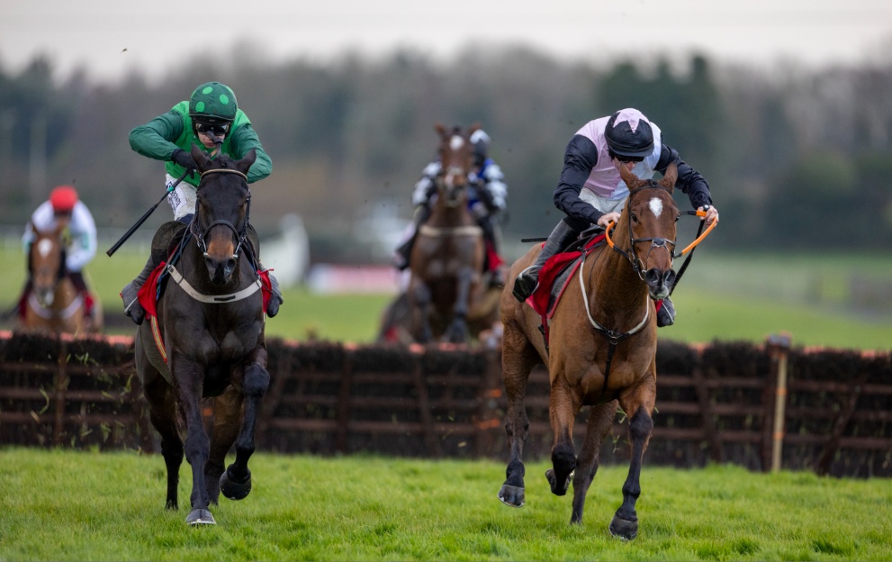 Teahupoo winning the Hatton's Grace Hurdle at Fairyhouse in 2023