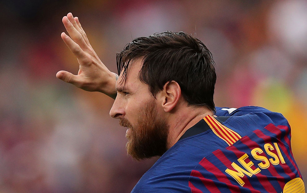 Lionel-Messi (R)