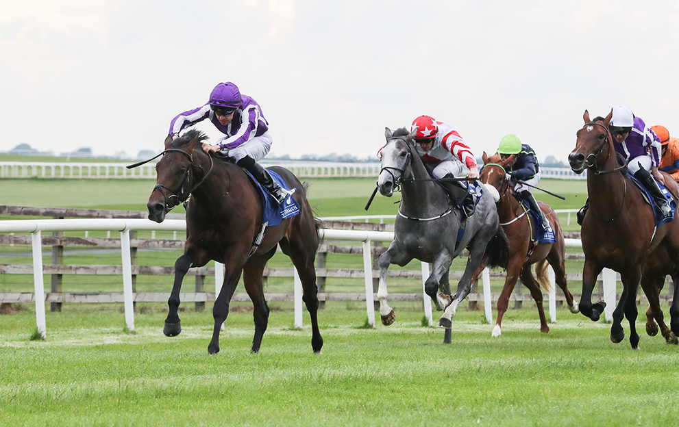 Lope-Y-Fernandez-wins-at-the-Curragh