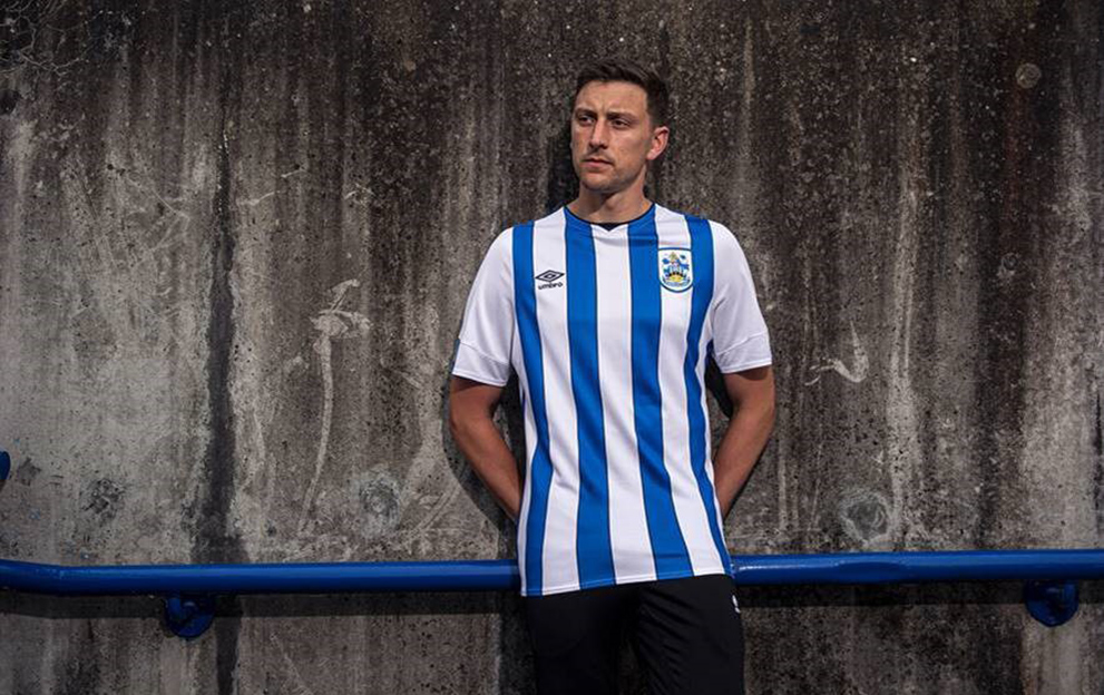 Huddersfield-Town-no-logo-jersey
