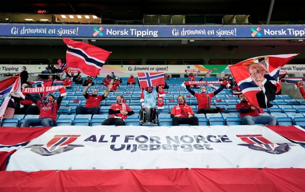 Norway fans Euro 2020 play-off Serbia