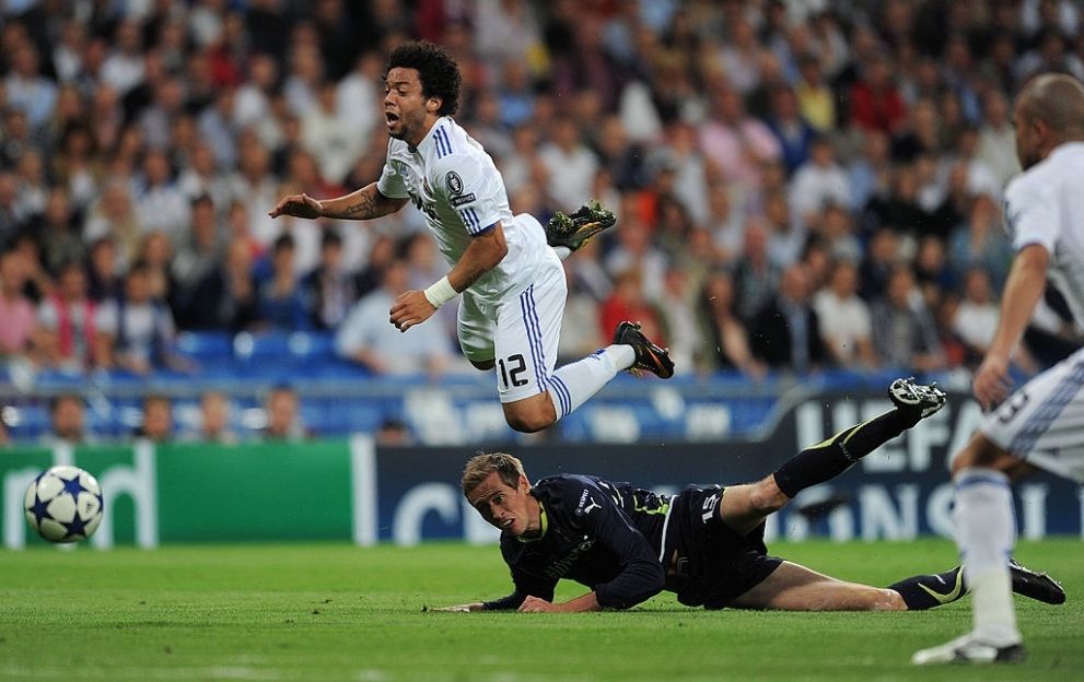 Peter Crouch Tottenham Real Madrid Champions League 2011