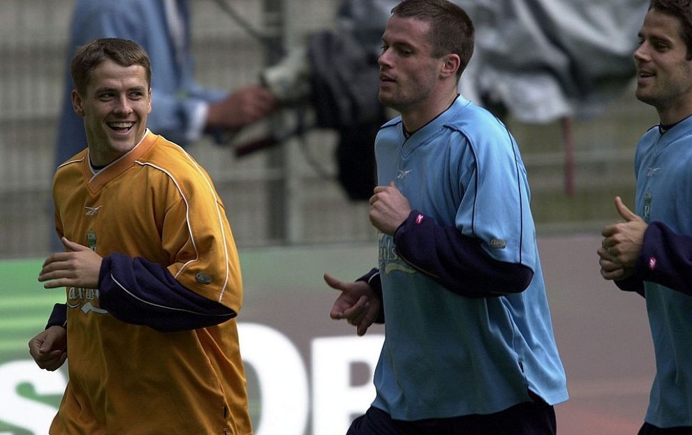 Michael Owen Jamie Carragher Liverpool Deportivo Alaves UEFA Cup May 15, 2001