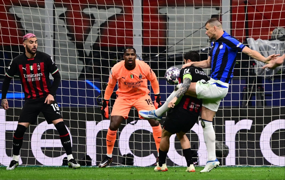 Edin Dzeko scores for Inter against AC Milan