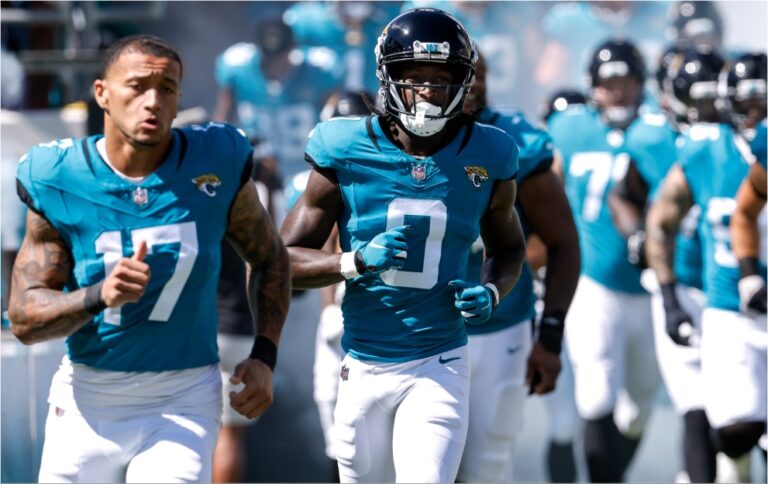 Evan Engram #17 and Wide Receiver Calvin Ridley #0 of the Jacksonville Jaguars